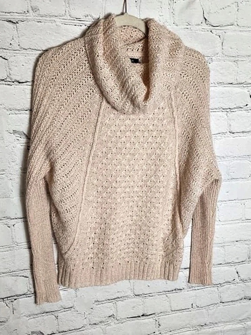 APT. 9 Cowl Neck Sweater in Pink Size XS Like New